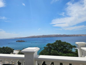 Beachfront House Amaris